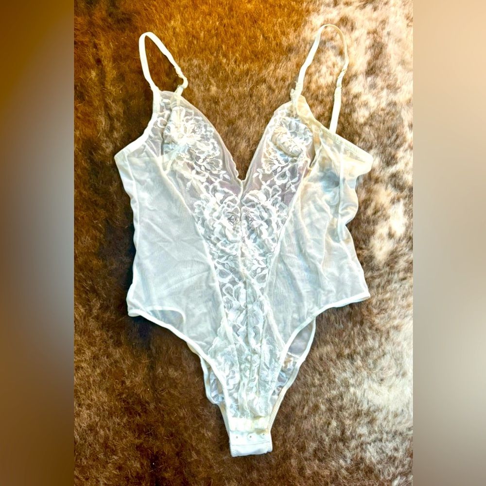NATORI sheer lace teddy size:S NWOT